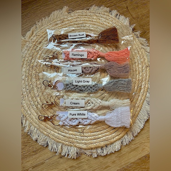Boho braided keychains - Picture 10 of 12
